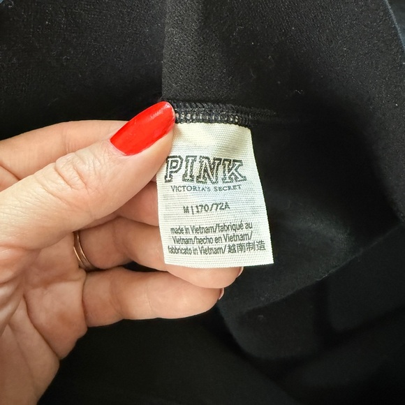 PINK Victoria’s Secret High Rise Waistband Black Stretch Capris Pink Nation M - Picture 7 of 10
